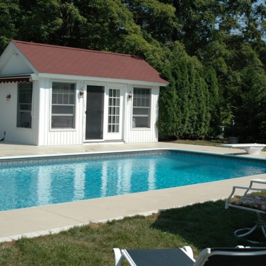 https://www.customconcretesolutionsct.com/wp-content/uploads/2019/04/Wallingford_Pool-540x540.jpg